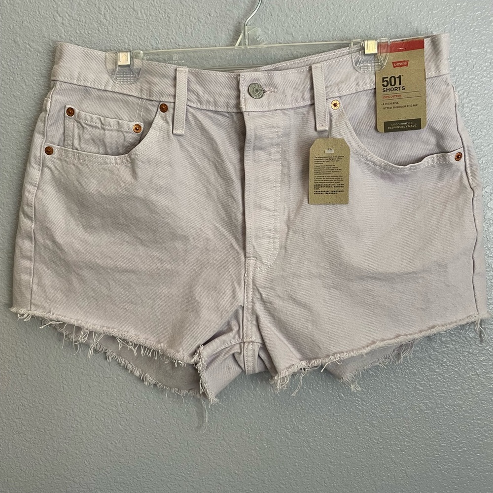 Levi’s 501 High Rise Lavender Denim Shorts NWT Size 32
